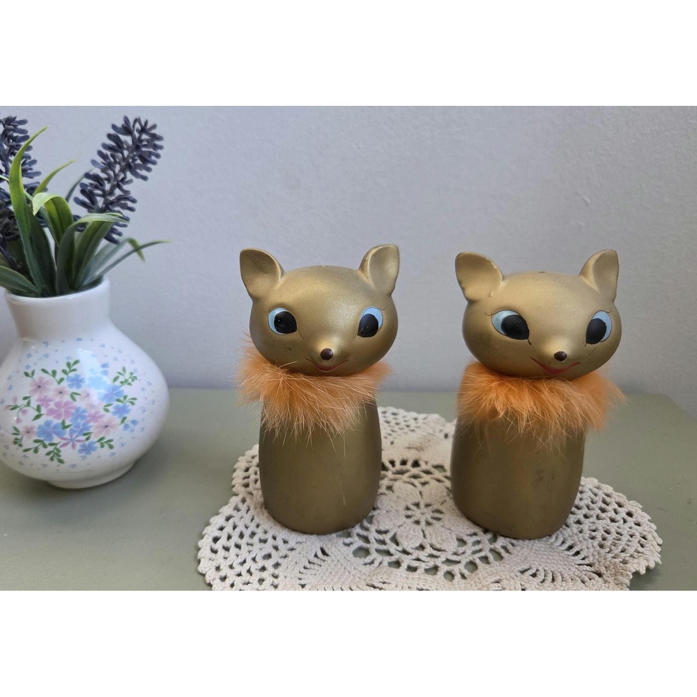 Vintage Japan Gold Cat Salt Pepper Shakers Fur Collar MCM Kitsch NAPCO